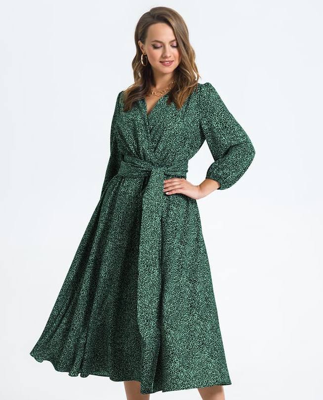 Платье с резинкой на талии и длинным поясом, зеленое