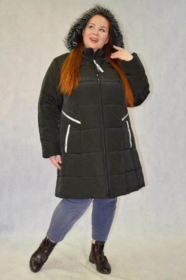 Зимняя куртка с эко-мехом на капюшоне и отделкой, черная