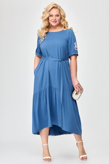 Длинное платье с поясом и аппликацией на рукаве, сине-голубое